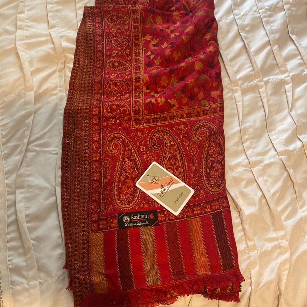 Kashmiri shawl